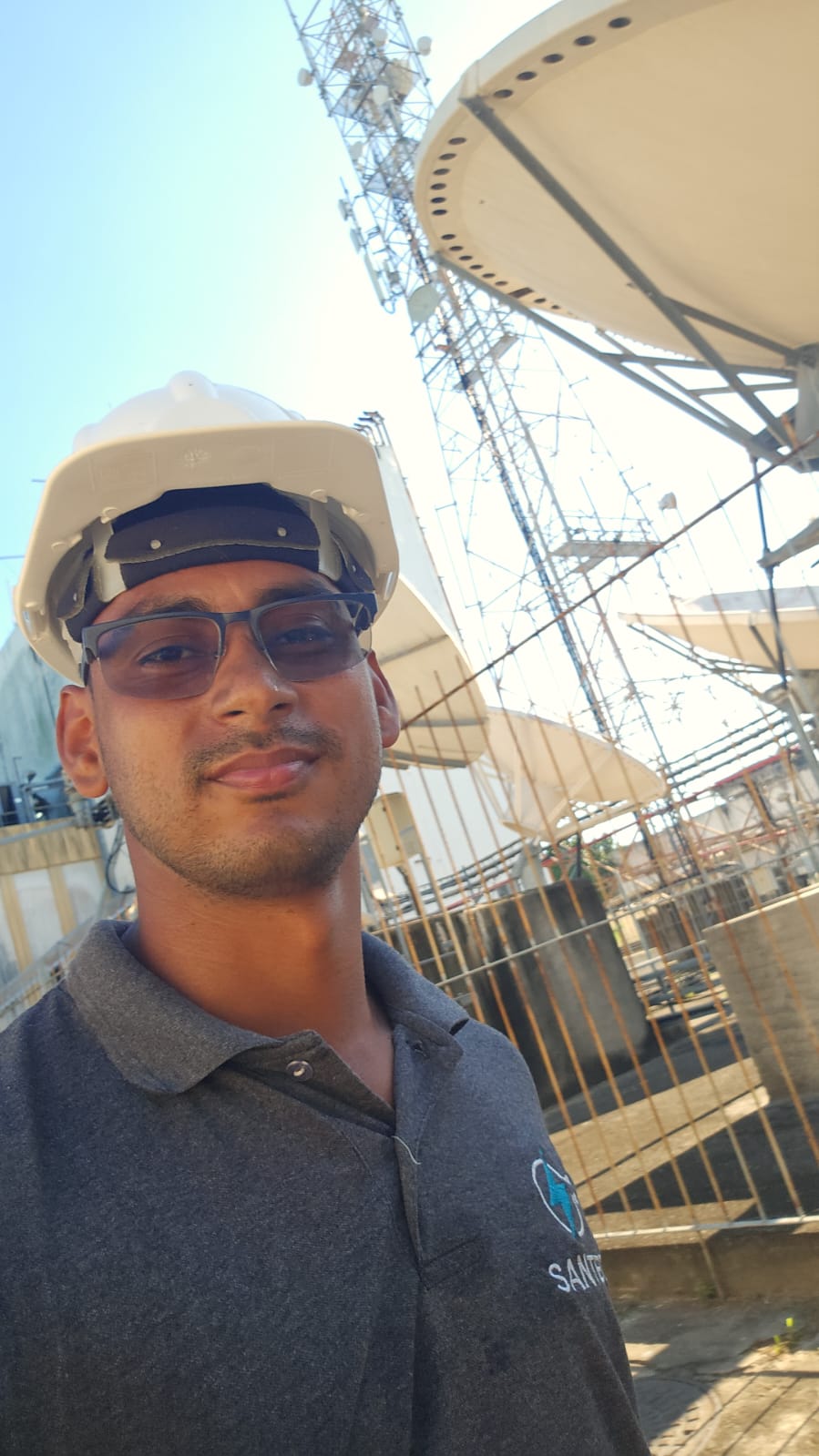 Técnico Santech em campo